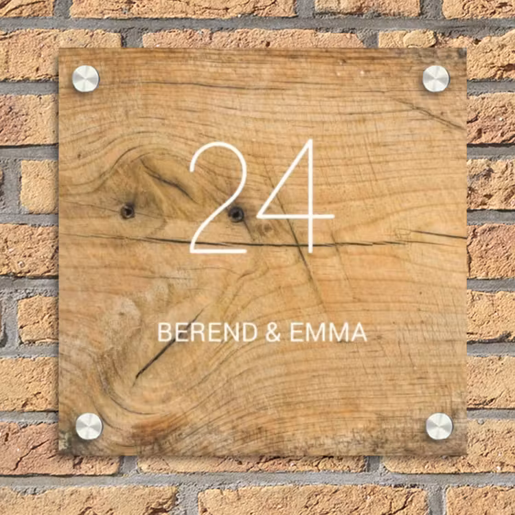 Hout - Klassiek Naambord Vierkant klein -sfeer1
