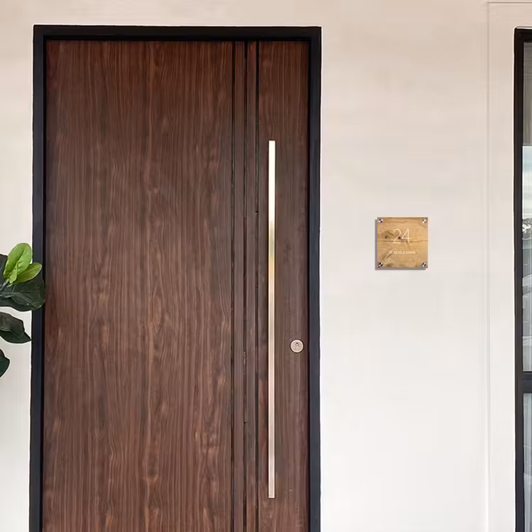 Hout - Klassiek Naambord Vierkant klein -sfeer10-XS