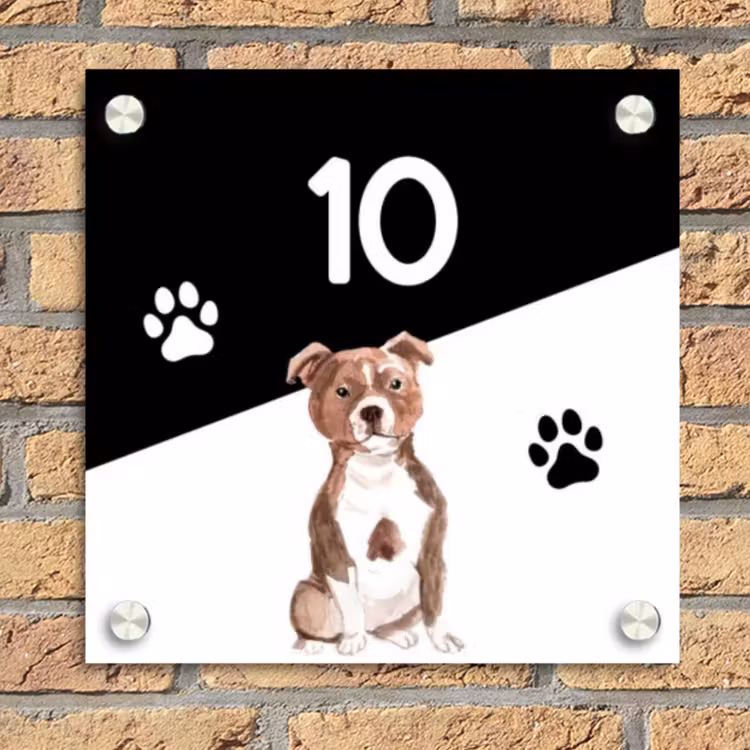 Zwart wit - Huisdier - Staffordshire bullterriër Naambord Vierkant klein -sfeer1