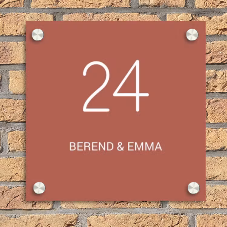 Terracotta - Klassiek Naambord Vierkant klein -sfeer1
