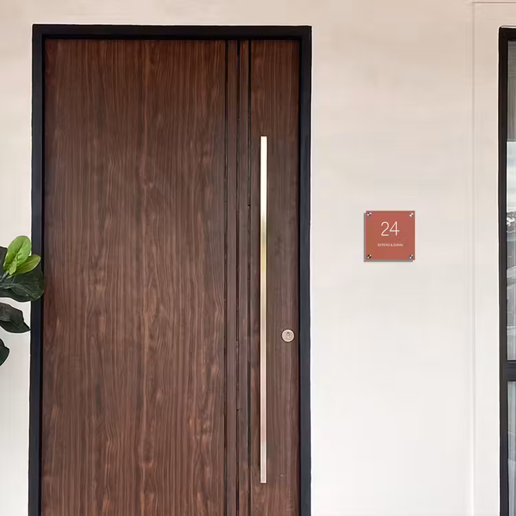 Terracotta - Klassiek Naambord Vierkant klein -sfeer10-XS