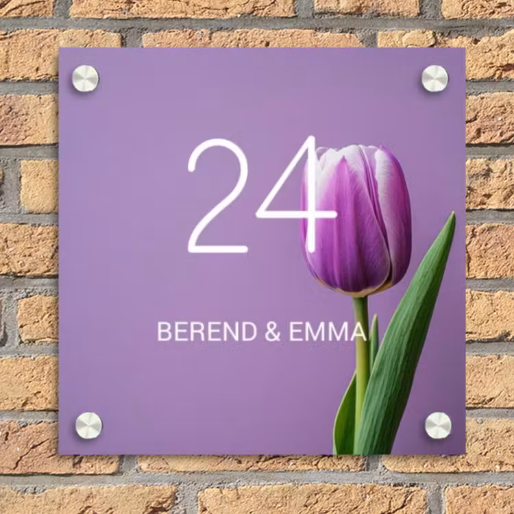 Paarse tulp - Klassiek Naambord Vierkant klein -sfeer1