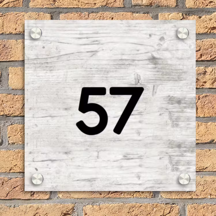 Witgrijs hout - Traditioneel Naambord Vierkant klein -sfeer1