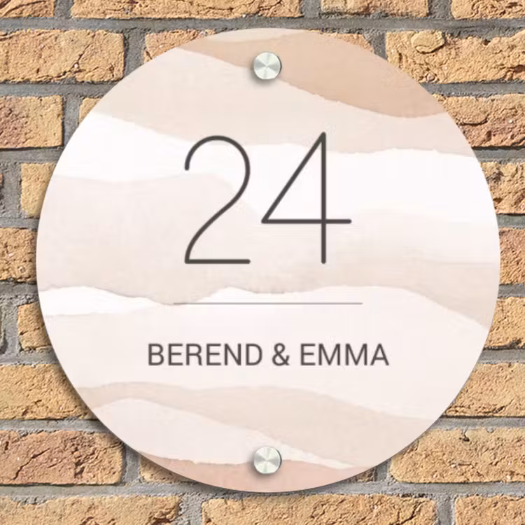 Beige lagen - Klassiek Naambord Rond klein -sfeer1