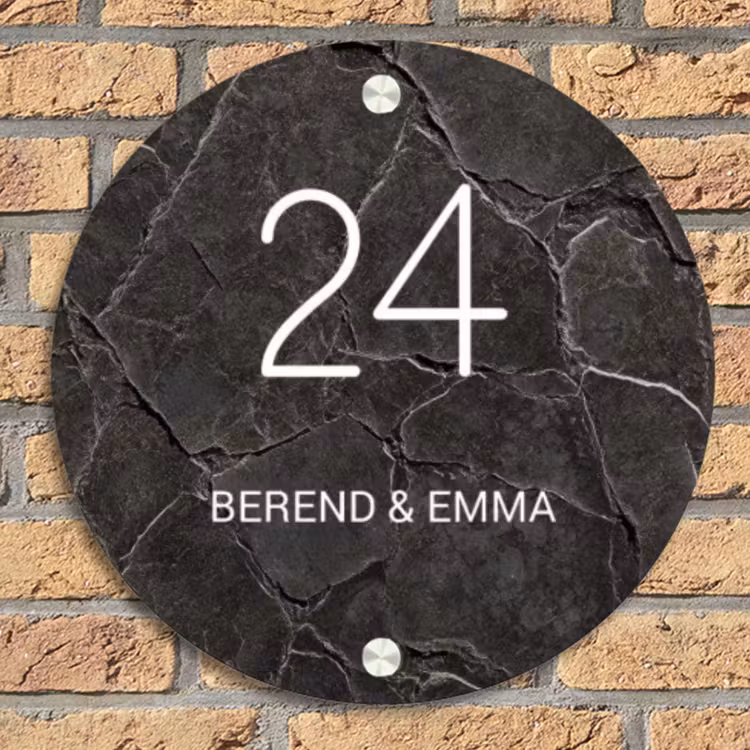 Gebarsten steen - Klassiek Naambord Rond klein -sfeer1