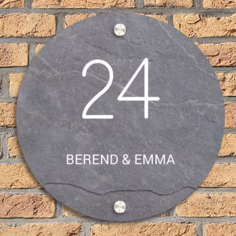 Grijze natuursteen - Klassiek Naambord Rond klein -sfeer1