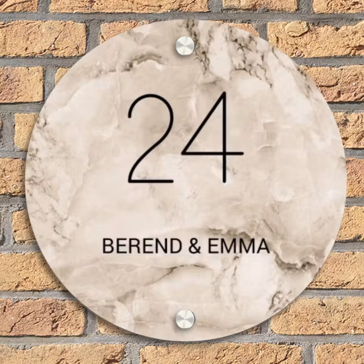 Lichtbruin marmer - Klassiek Naambord Rond klein -sfeer1
