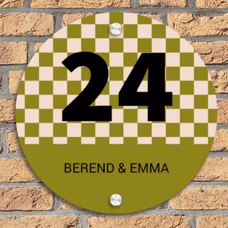 Olijfgroen - Blokjes - Klassiek Naambord Rond klein -sfeer1