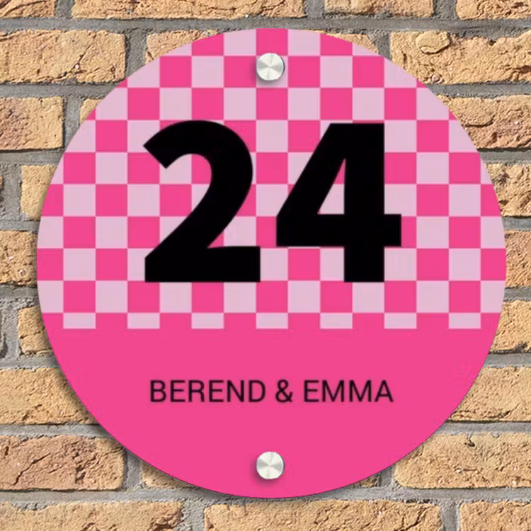 Roze - Blokjes - Klassiek Naambord Rond klein -sfeer1