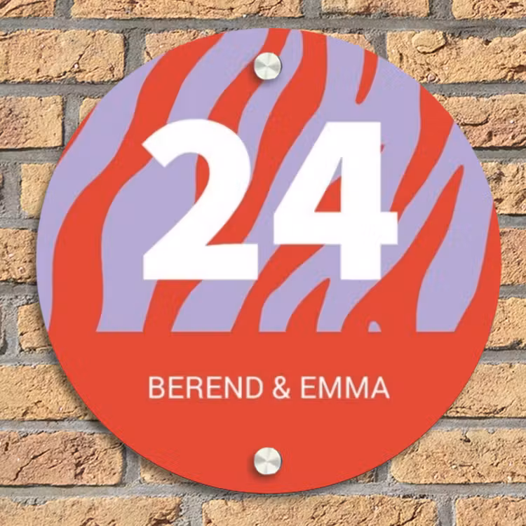 Rood - Paars - Zebra - Klassiek Naambord Rond klein -sfeer1