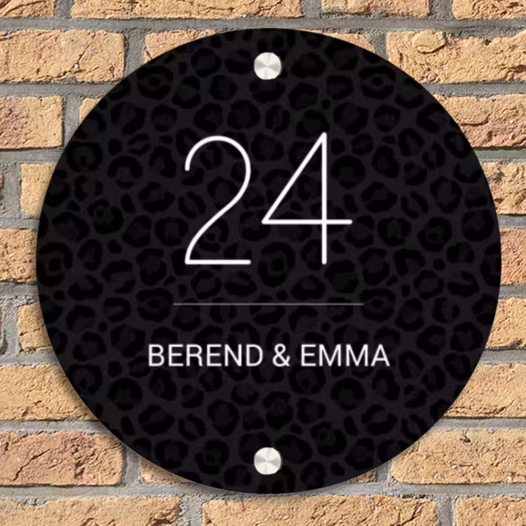 Zwart panterprint - Klassiek Naambord Rond klein -sfeer1