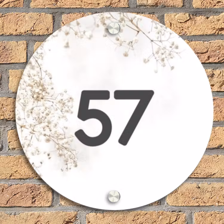Wit met bloementakjes - Traditioneel Naambord Rond klein -sfeer1
