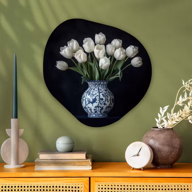 Wit - Bloemen - Tulpen - Vaas Wandcirkel Organisch Aluminium middel -sfeer2