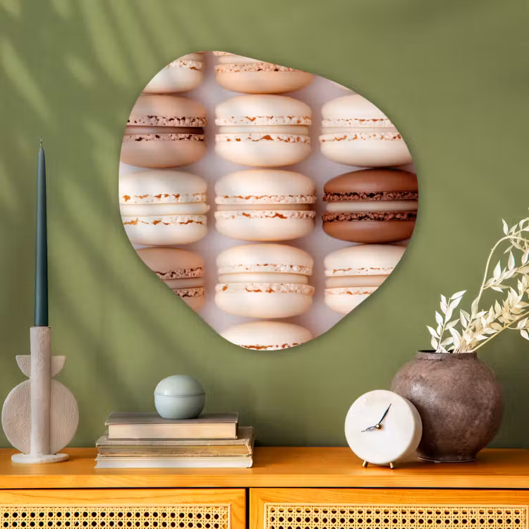 Macarons - Beige - Bruin Wandcirkel Organisch Plexiglas middel -sfeer2