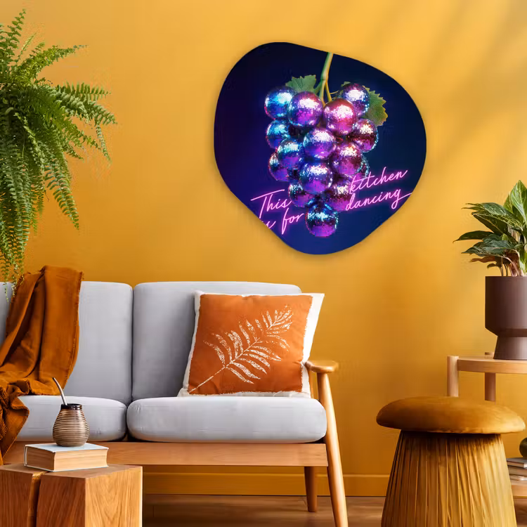Quote - Neon - Disco - Druiven Wandcirkel Organisch Plexiglas middel -sfeer4