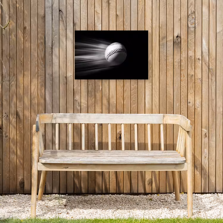 Honkbal - Wit - Vliegt Tuinposter op houten frame 2 cm dik klein -sfeer4