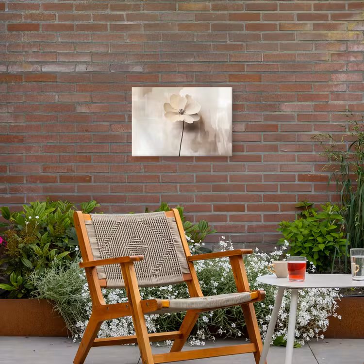 Bloem - Beige - Verf - Schaduw Tuinposter op houten frame 2 cm dik klein -sfeer3