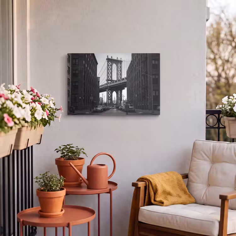 Brug - Stad - Architectuur - Modern - Zwart-wit Tuinposter op houten frame 2 cm dik klein -sfeer1