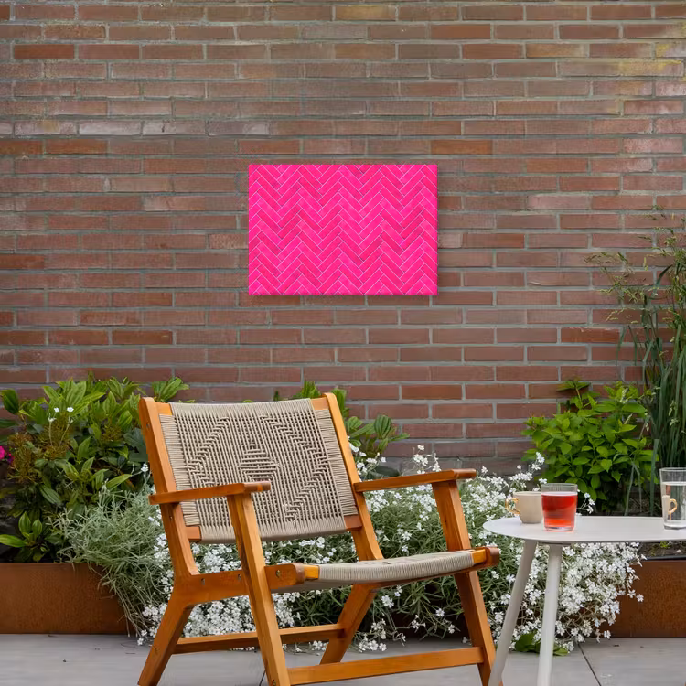 Visgraat - Wandtegel - Fuchsia - Roze Tuinposter op houten frame 2 cm dik klein 845 -sfeer3