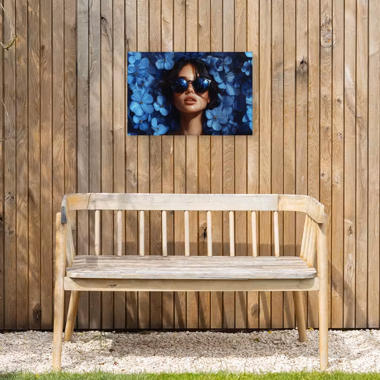 Vrouw - Blauw - Bloemen - Vlinders - Natuur Tuinposter op houten frame 2 cm dik klein -sfeer4