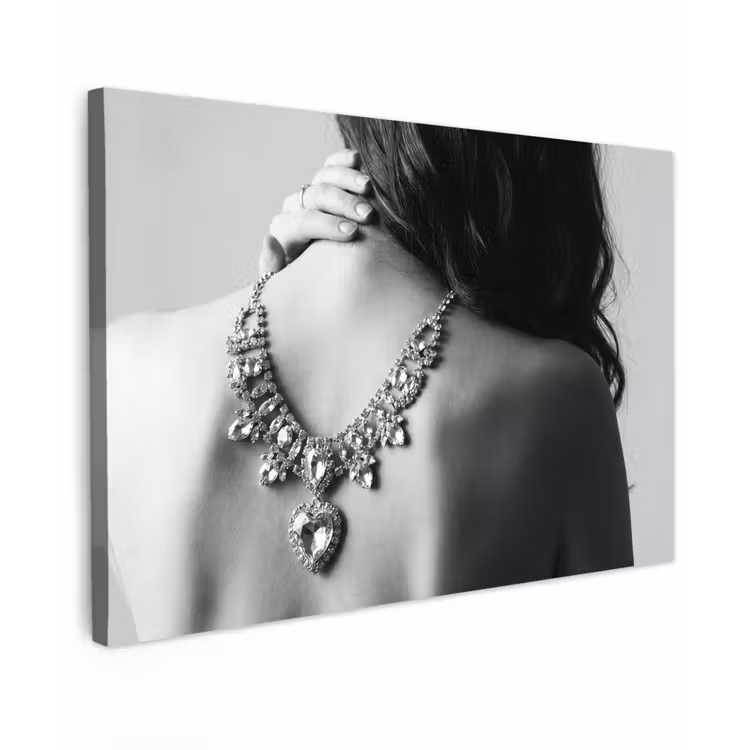 Vrouw - Ketting - Fashion - Zwart - Wit Tuinposter op houten frame 2 cm dik klein -3d