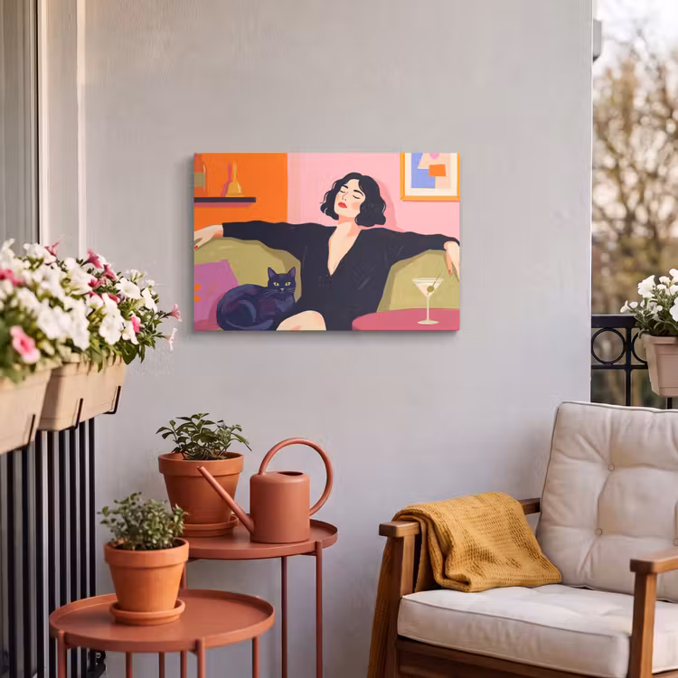 Vrouw - Kat - Interieur - Modern - Kleurrijk Tuinposter op houten frame 2 cm dik klein -sfeer1