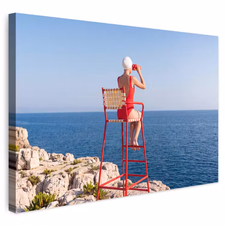 Vrouw - Zee - Kust - Verrekijker - Rood Tuinposter op houten frame 2 cm dik klein -3d