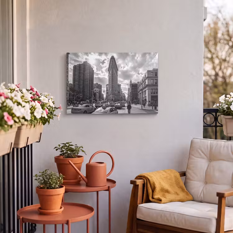 Gebouw - Hoogbouw - Stad - Architectuur - Zwart-wit Tuinposter op houten frame 2 cm dik klein -sfeer1