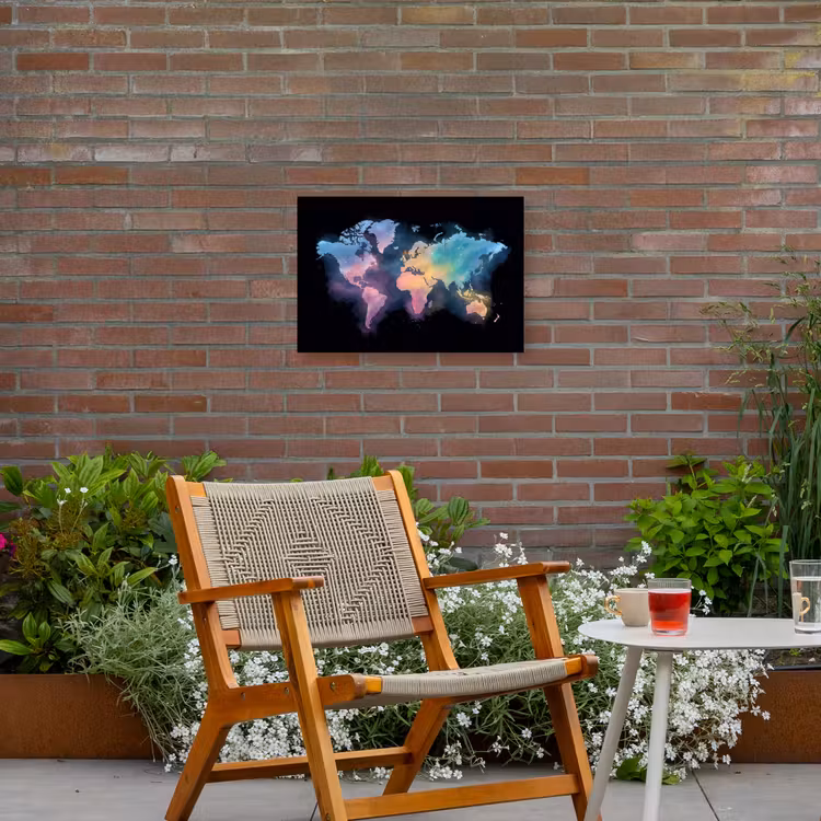 Geschilderd - Wereldkaart - Kleurrijk Tuinposter op houten frame 2 cm dik klein -sfeer3
