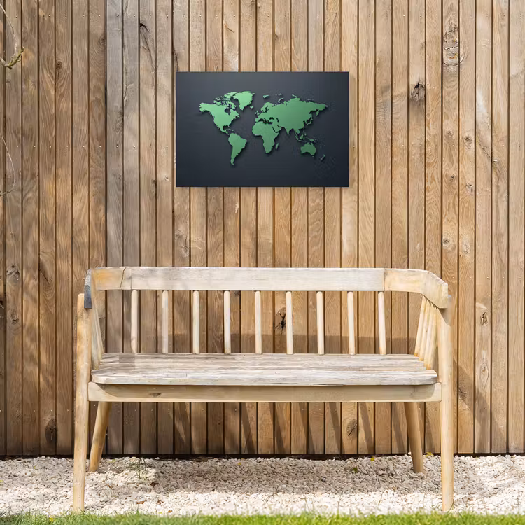 Grijs - Wereldkaart - Groen Tuinposter op houten frame 2 cm dik klein -sfeer4
