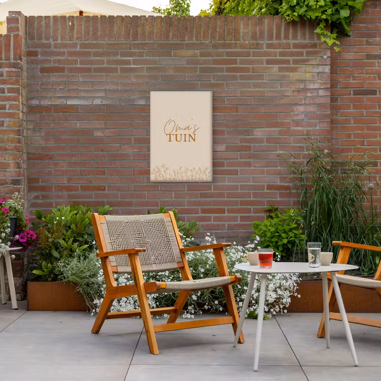 Oma's Tuin met bloemen Tuinposter op houten frame 2 cm dik klein -sfeer3
