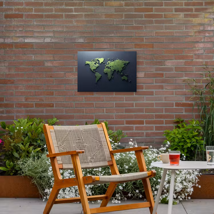 Lichtgroen - Blauw - Wereldkaart - 3D Tuinposter op houten frame 2 cm dik klein -sfeer3