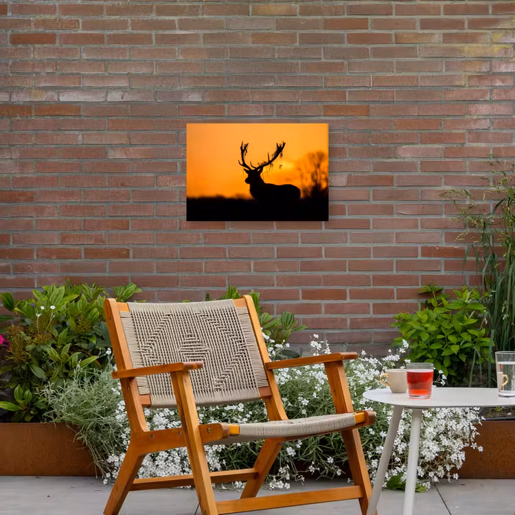 Hert - Oranje - Silhouet - Dieren - Natuur Tuinposter op houten frame 2 cm dik klein -sfeer3