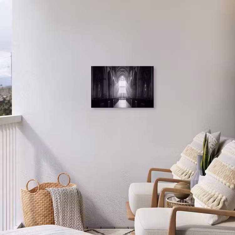 Kerk - Interieur - Lichtstralen - Architectuur - Klassiek Tuinposter op houten frame 2 cm dik klein -sfeer1