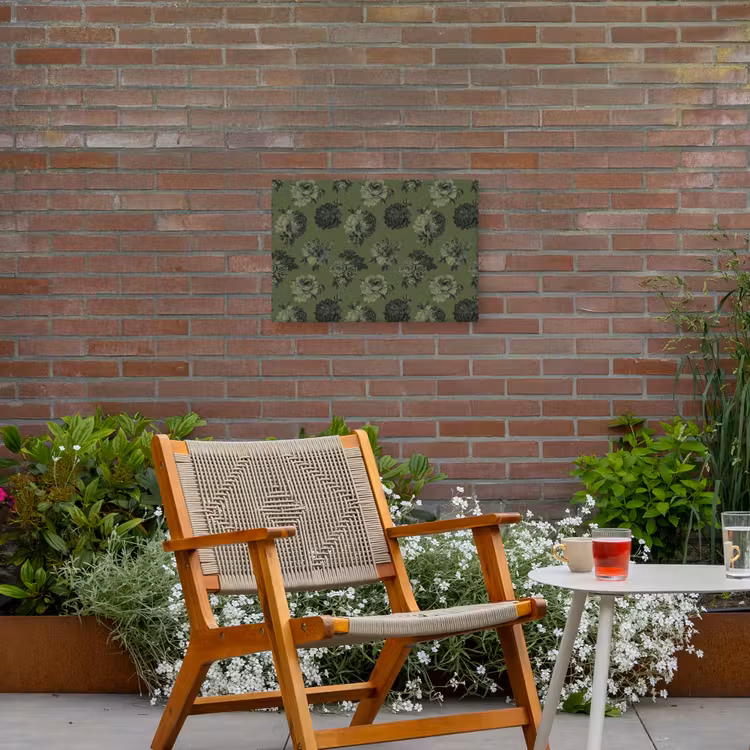 Klassiek - botanisch - olijfgroen - bloemen Tuinposter op houten frame 2 cm dik klein 845 -sfeer3