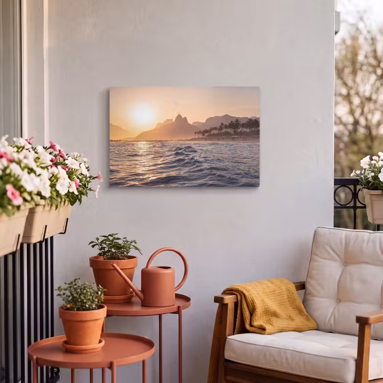 Zee - Golven - Zonsondergang - Kust - Goud Tuinposter op houten frame 2 cm dik klein -sfeer1