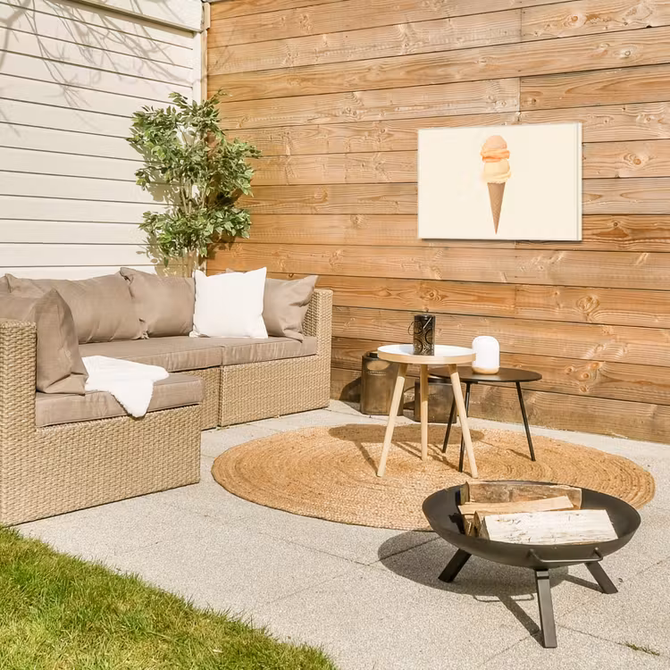 Minimalistisch - Schepijs - Hoorntje - Beige Tuinposter op houten frame 2 cm dik klein -sfeer2