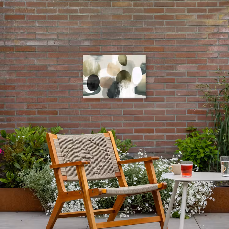 Minimalistisch - Cirkels - Penseelstreken - Beige Tuinposter op houten frame 2 cm dik klein -sfeer3