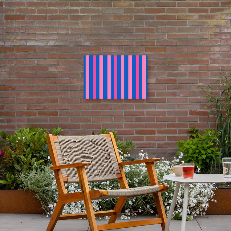 Modern - Optisch - Roze Tuinposter op houten frame 2 cm dik klein 845 -sfeer3