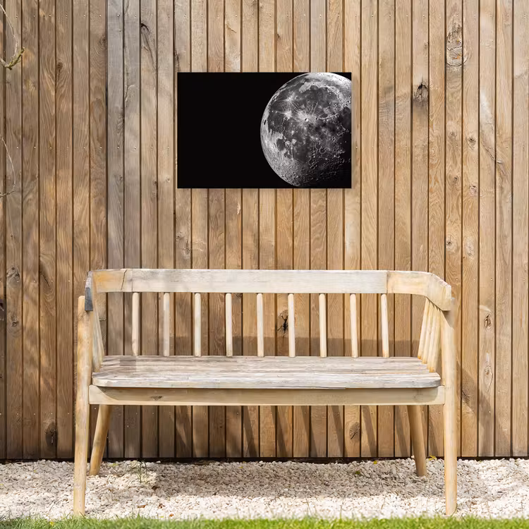 Close-up - Maan - Wit - Textuur Tuinposter op houten frame 2 cm dik klein -sfeer4