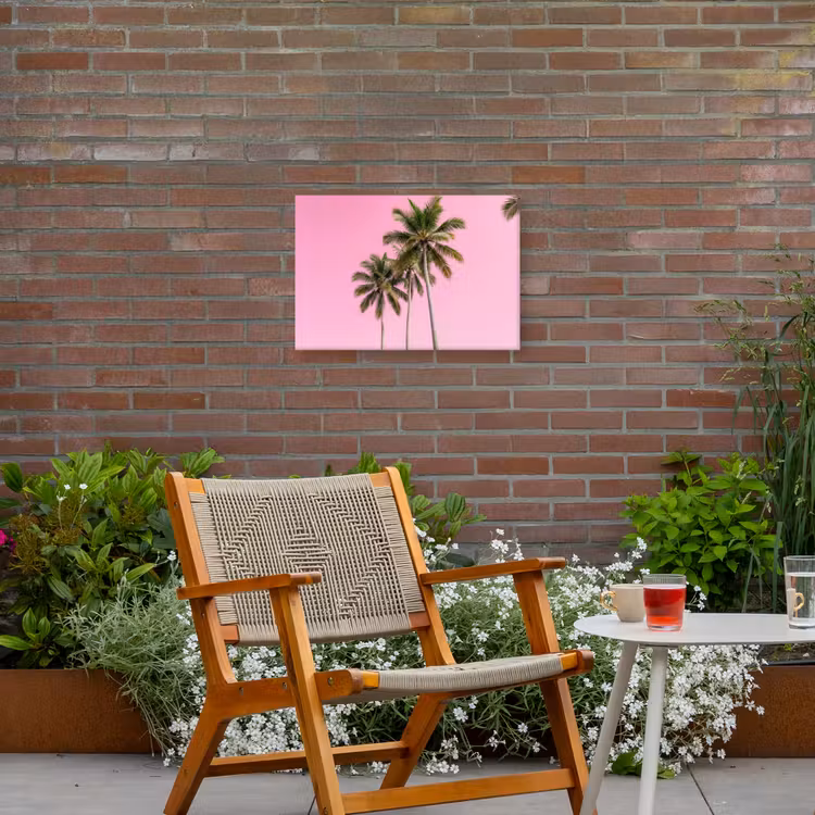 Palmboom - Tropisch - Pink Tuinposter op houten frame 2 cm dik klein -sfeer3