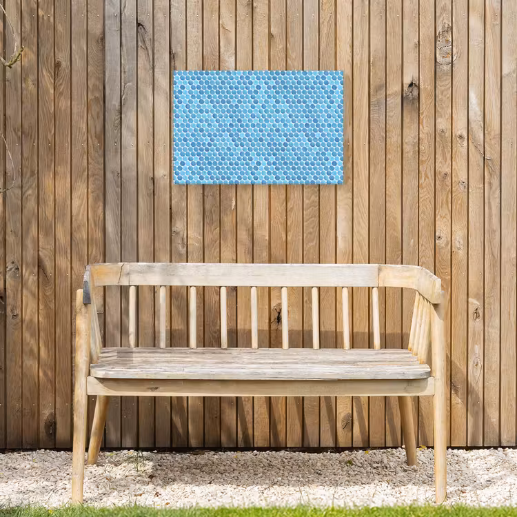 Penny - Mozaïek - Lichtblauw Tuinposter op houten frame 2 cm dik klein 845 -sfeer4