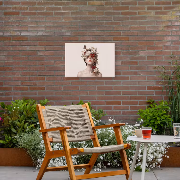 Portret - Bloemen - Cremé Tuinposter op houten frame 2 cm dik klein -sfeer3