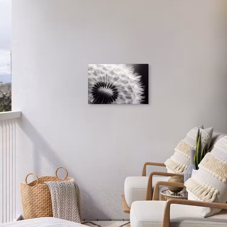 Paardenbloem - Zwart - Wit Tuinposter op houten frame 2 cm dik klein -sfeer1