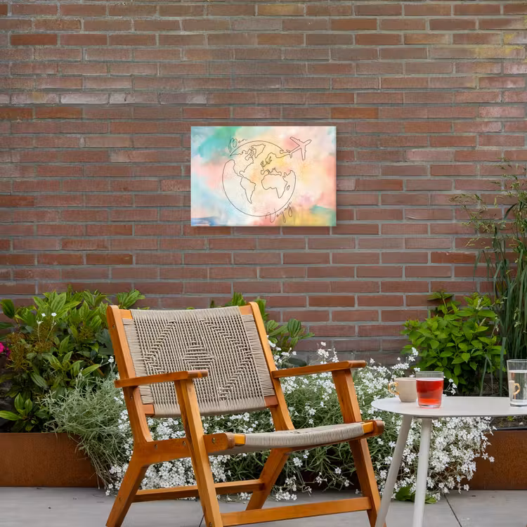Voyage - Wereldbol - Pastel - Quote Tuinposter op houten frame 2 cm dik klein -sfeer3