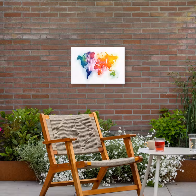 Travel - Quote - Regenboog - Wereldkaart Tuinposter op houten frame 2 cm dik klein -sfeer3