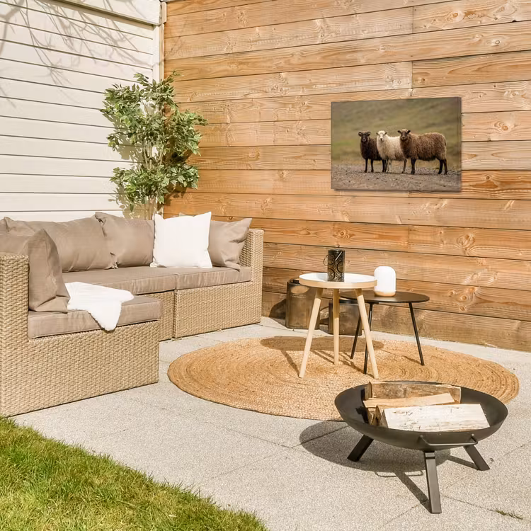 Schapen - Bruin - Wit - Grindpad Tuinposter op houten frame 2 cm dik klein -sfeer2