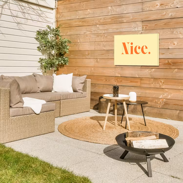 Nice - Oranje - Geel - Minimalistisch Tuinposter op houten frame 2 cm dik klein -sfeer2