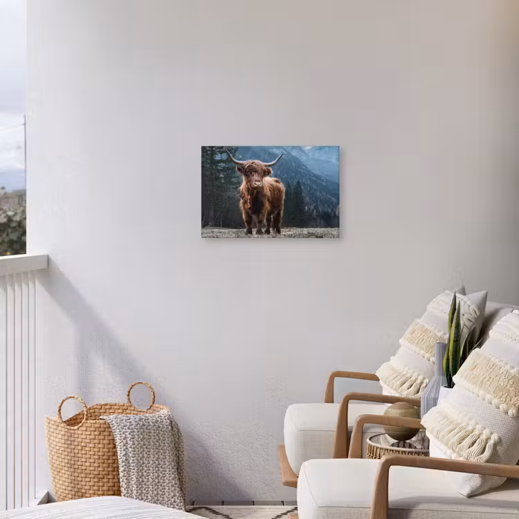 Schotse hooglander - Berg - Landschap - Bomen - Koe - Natuur Tuinposter op houten frame 2 cm dik klein -sfeer1