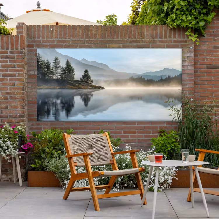 Meer - Mist - Bergen - Landschap Tuinposter op houten frame 2 cm dik xxl -sfeer3